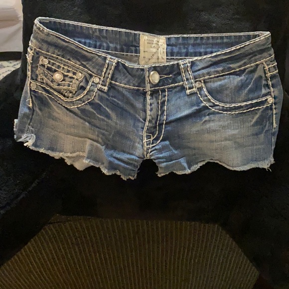 LA idol shorts size M/L $7 each or both for $10! - Picture 2 of 4